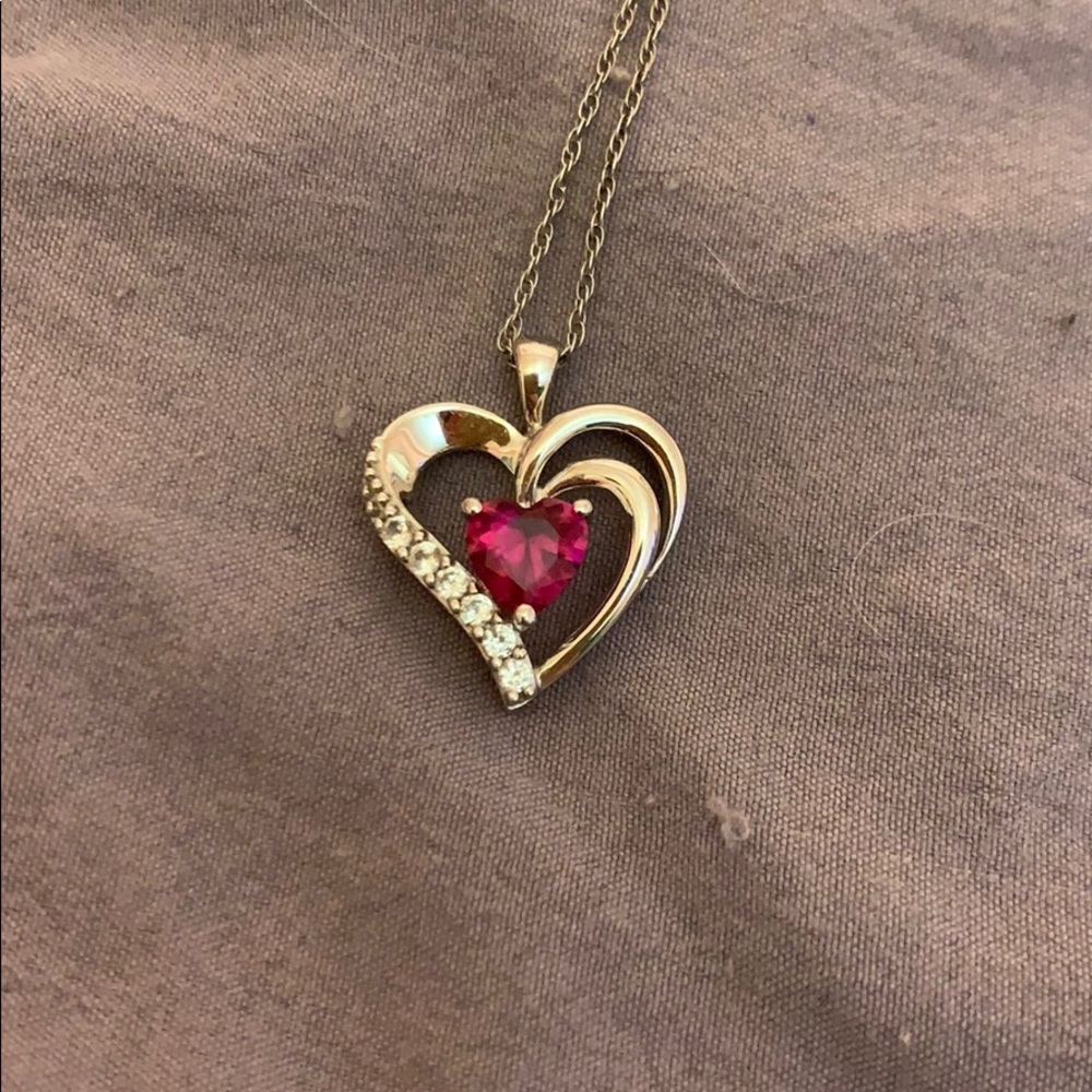Kays heart necklace
